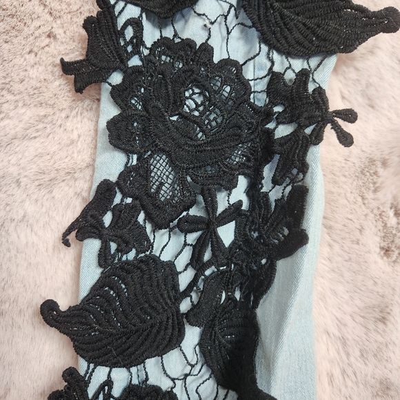 Lace Jeans - Picture 3 of 4